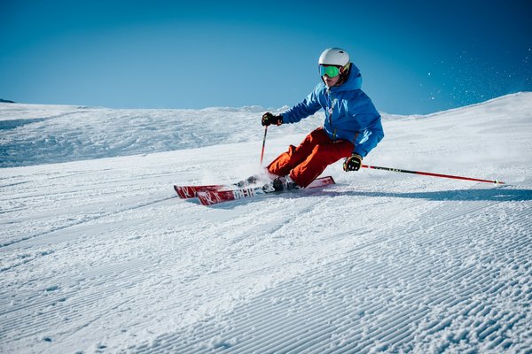 Comment planifier une expédition de ski de fond en Laponie finlandaise : itinéraires et équipements ?
